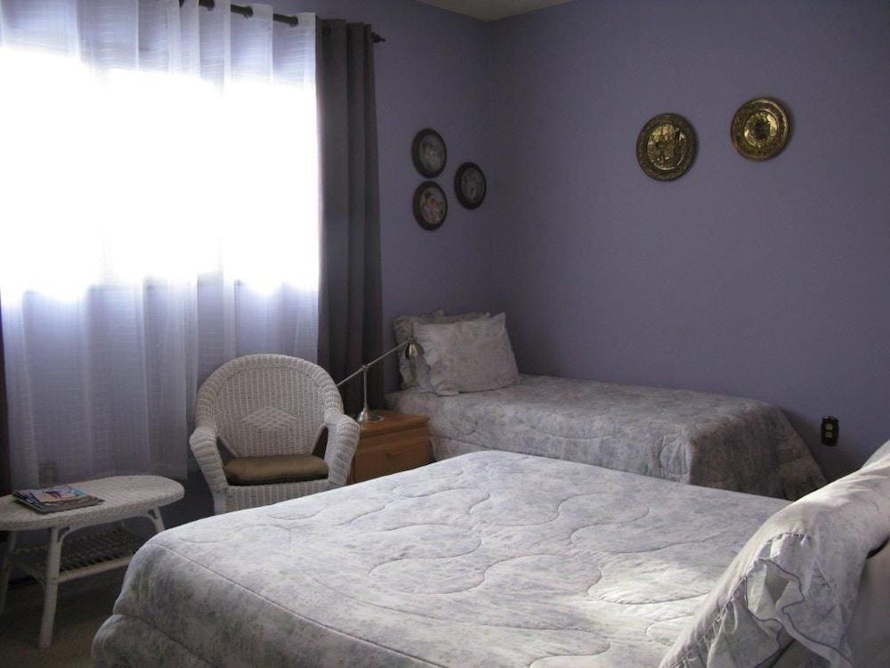 Country Comfort Bed & Breakfast