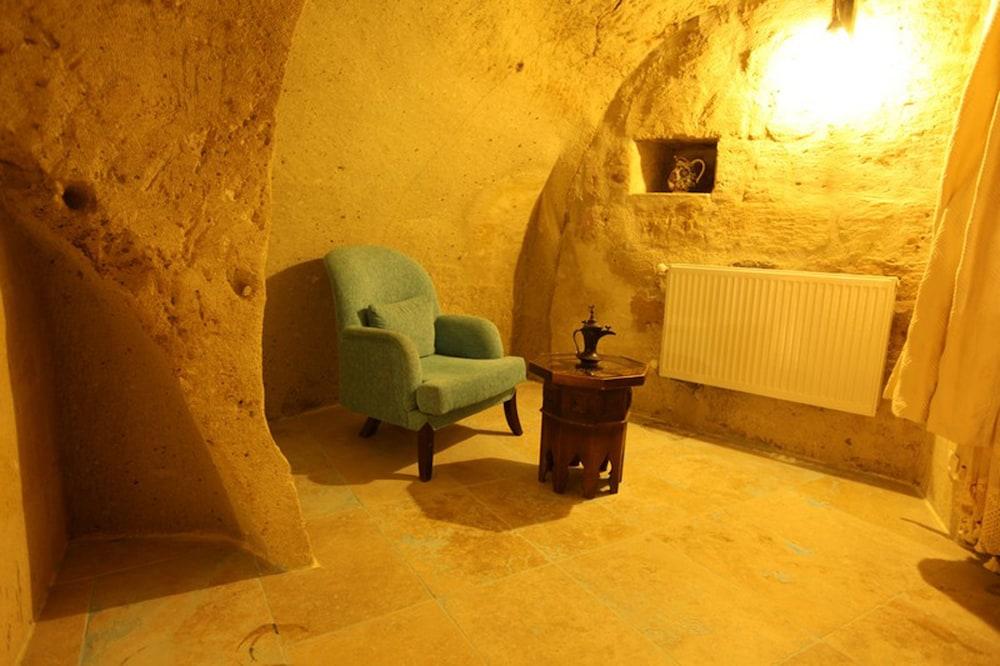 Larina Cave Otel