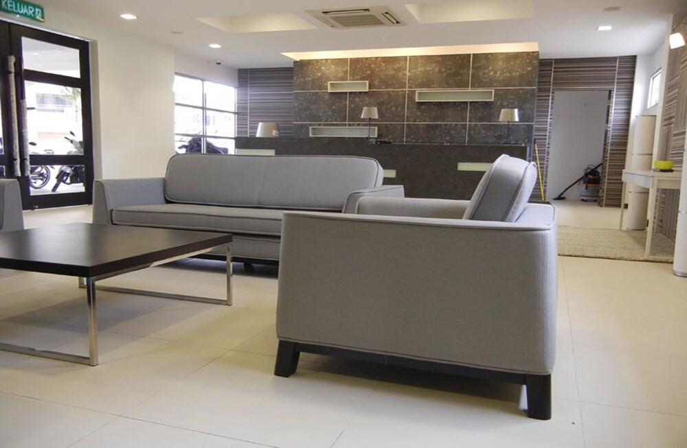 Lot 10 Boutique Hotel Kuching