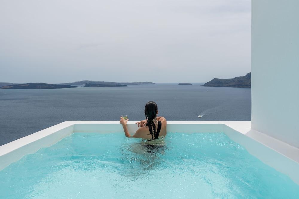 Art Maisons Aspaki Exclusive Suites