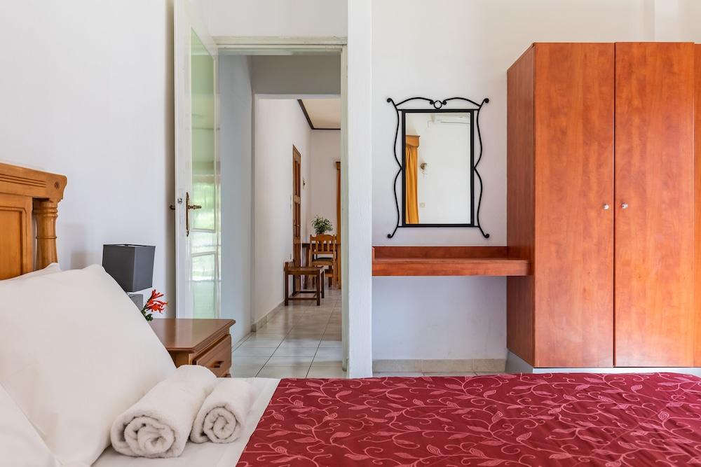 Elios Holidays Hotel