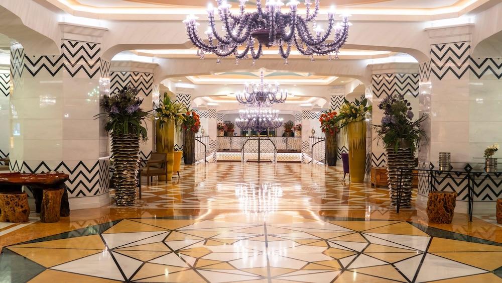 Royal Taj Mahal - All Inclusive