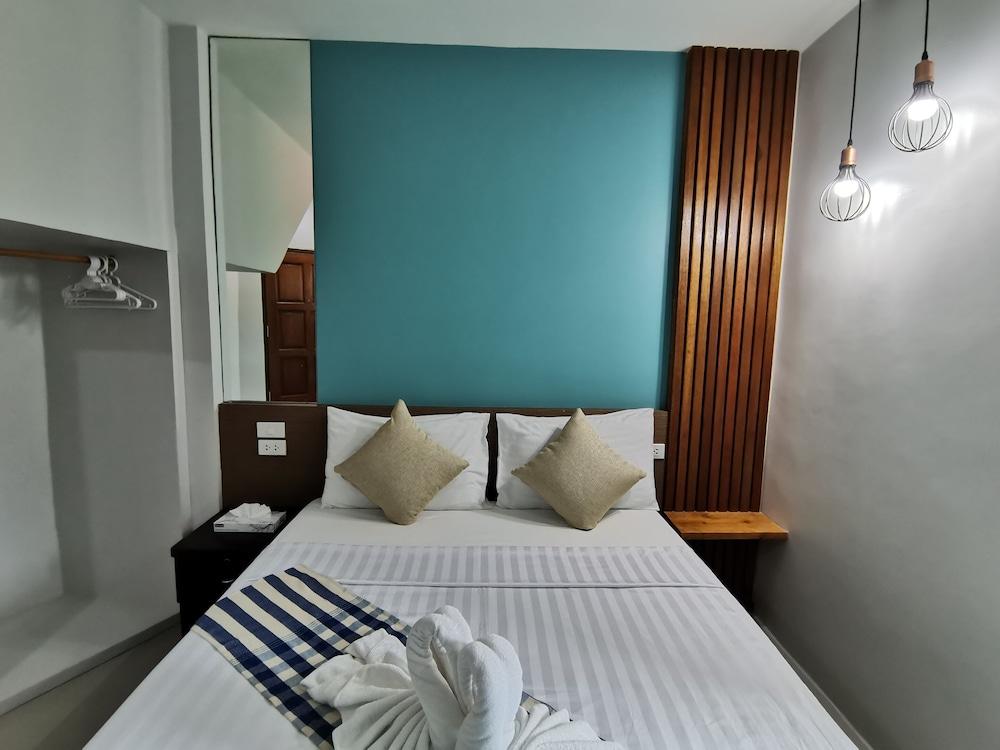 Kamala Beach Residence