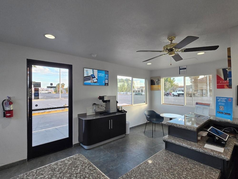 Motel 6 Blythe, CA - South