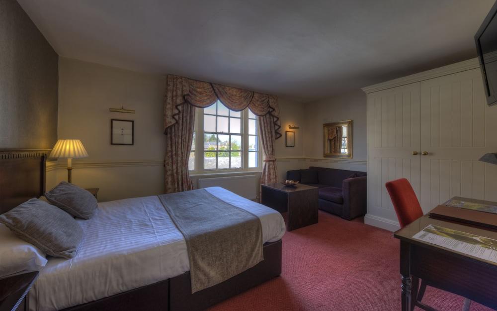 Dog & Partridge Hotel by Chef and Brewer Collection