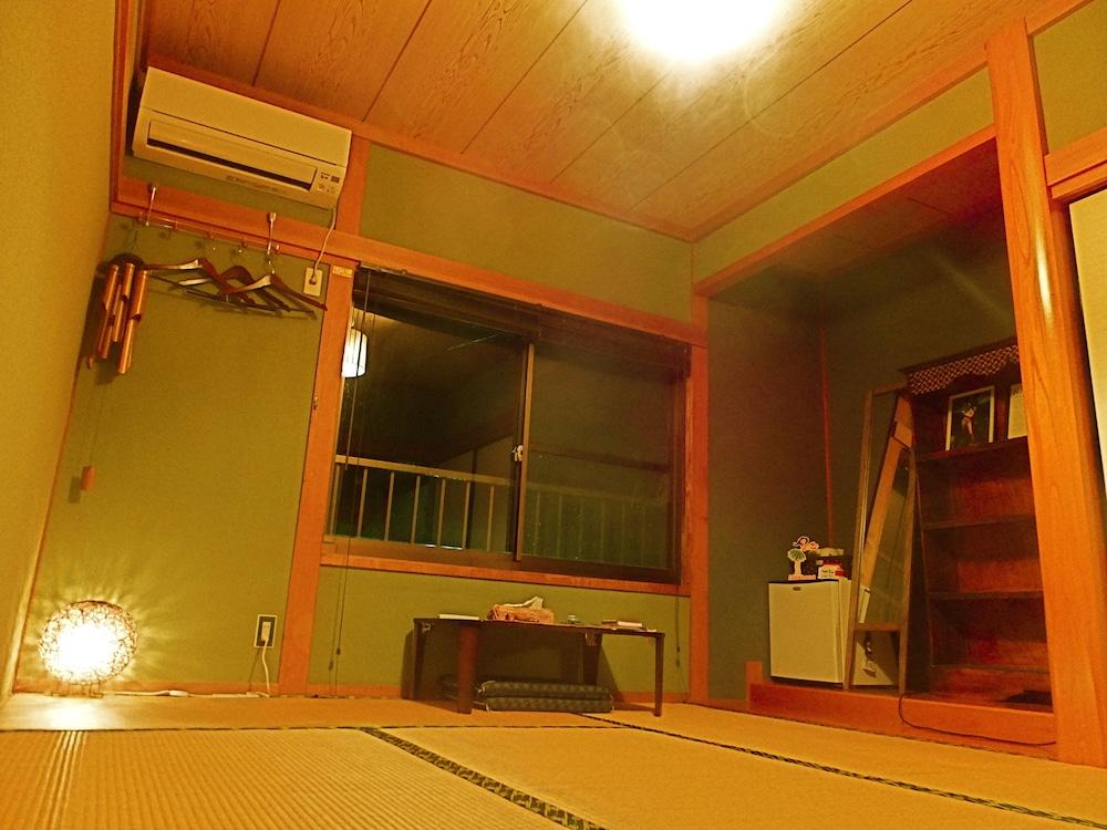 Aoshima Guesthouse Hooju - Hostel