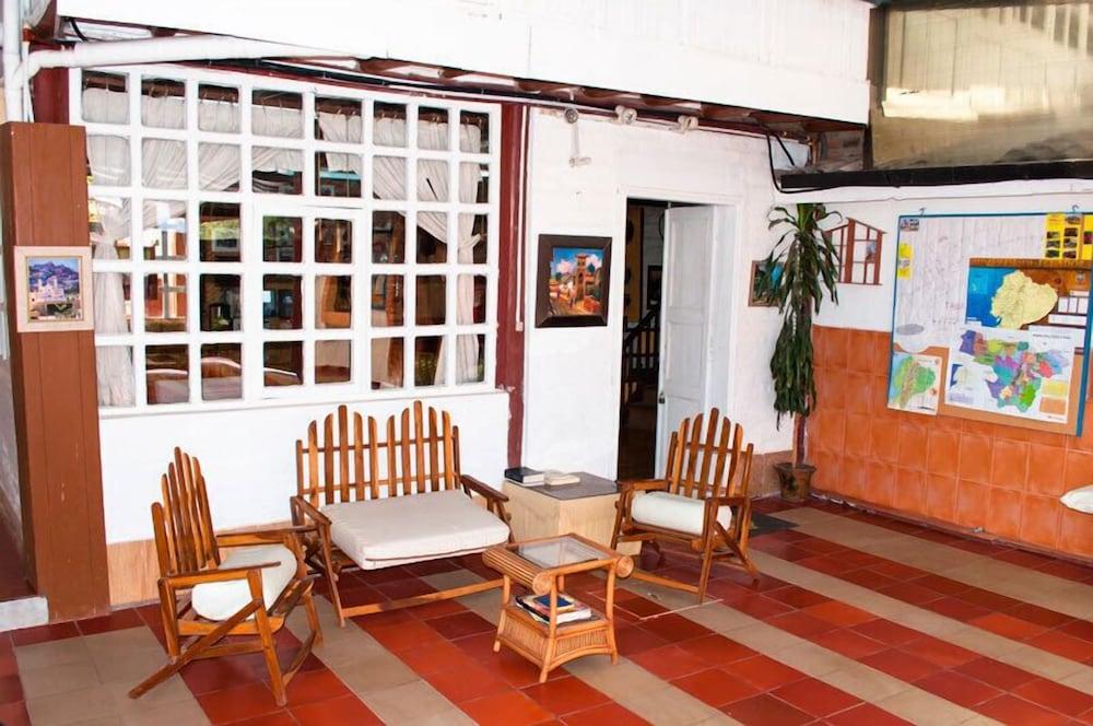 Hostal El Parque