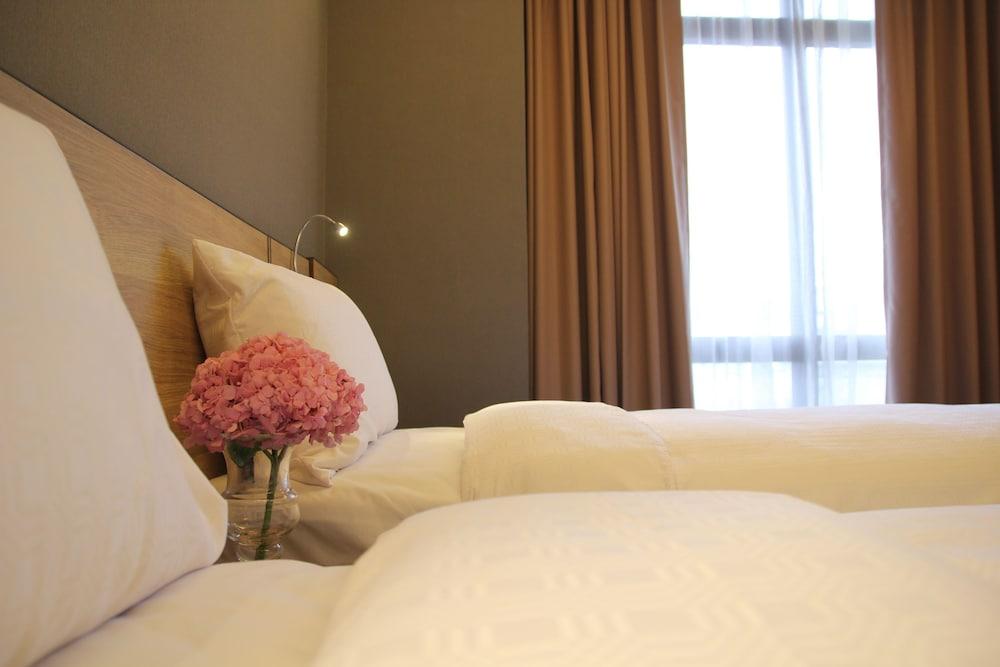 Capital Hotel Songshan