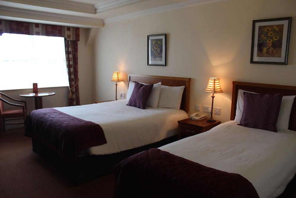 Carnegie Court Hotel