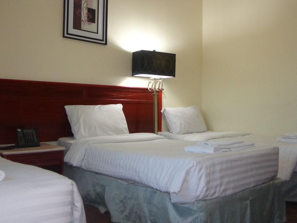 Ishraq Al Bustan Hotel