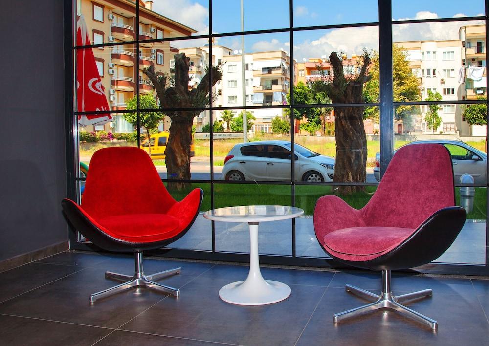 Green Garden Suites Hotel