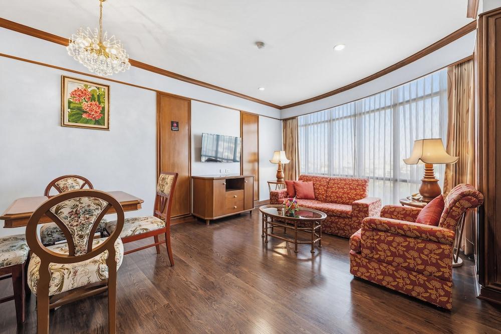 Town In Town Hotel Bangkok