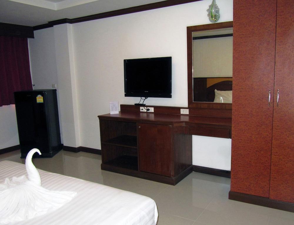 Nina's Guest House 2