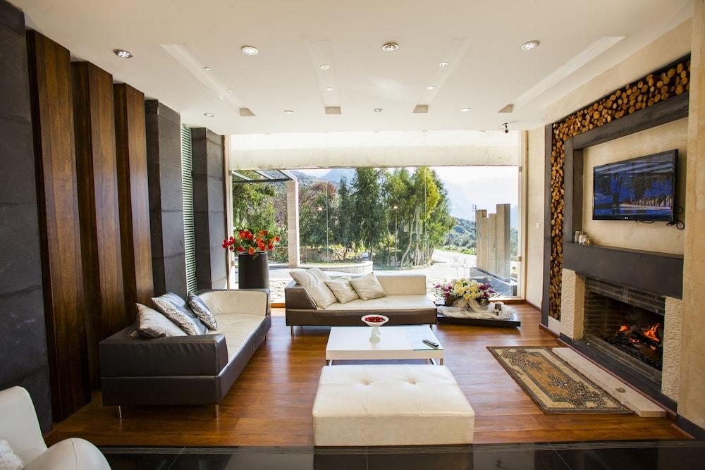 Le Tournant Hotel & Resort