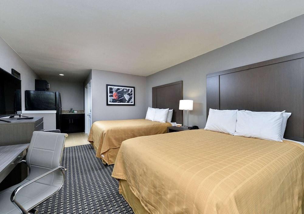 Scottish Inns & Suites