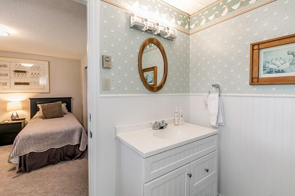 Mountain Ash Farm Country Manor