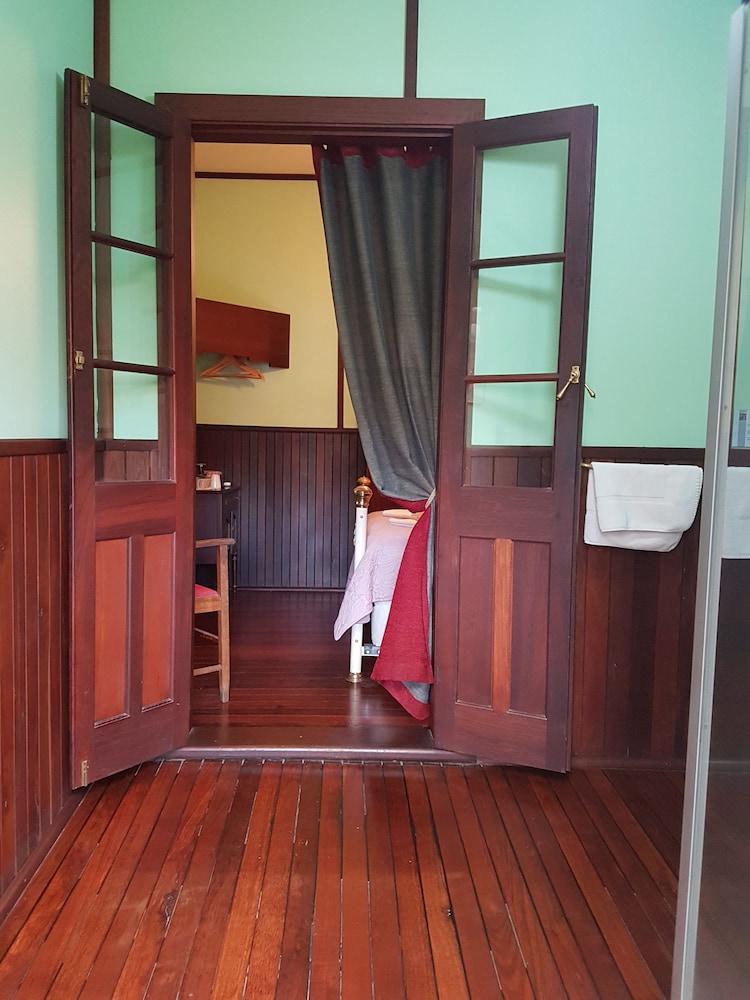 Bridgefield Guest House