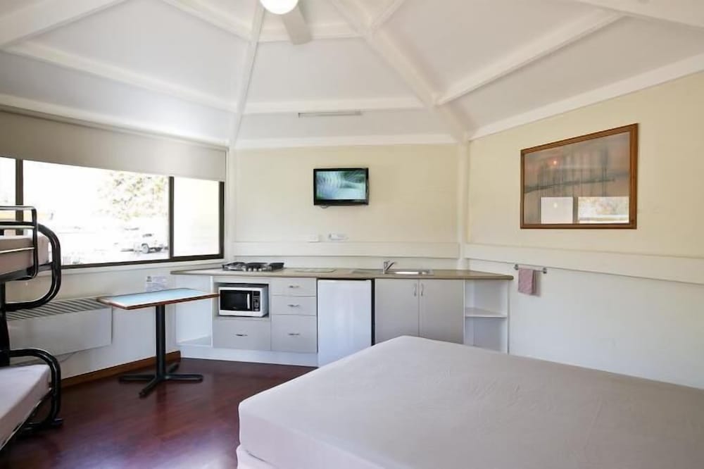 The Park Mount Beauty