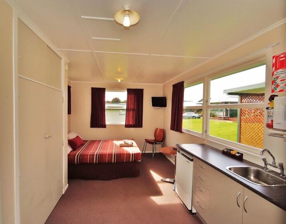 Omokoroa Kiwi Holiday Park
