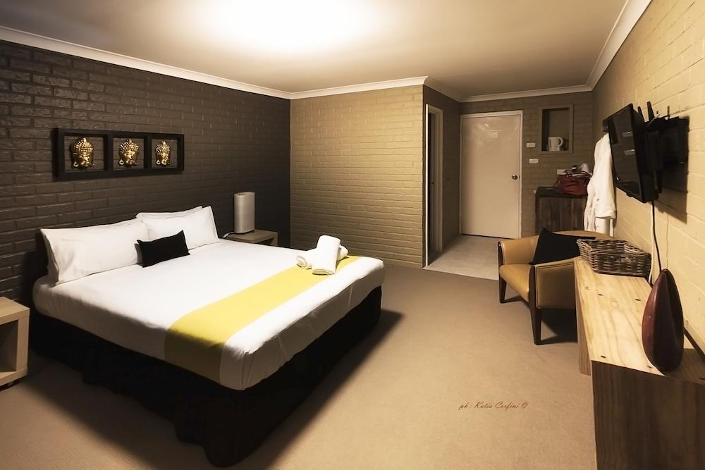 Lancelin Sands Hotel