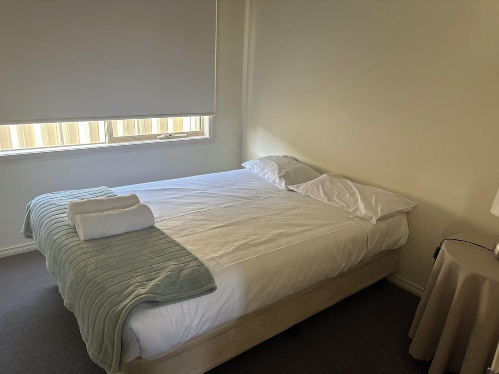 Werribee Short Stay Villas & Accommodation