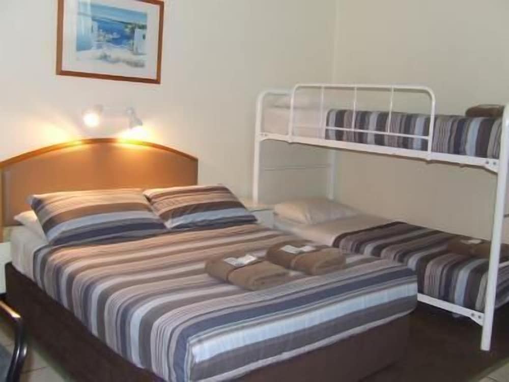 Aquarius Motel Belmont