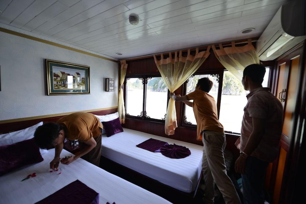 Imperial Classic Cruise Halong