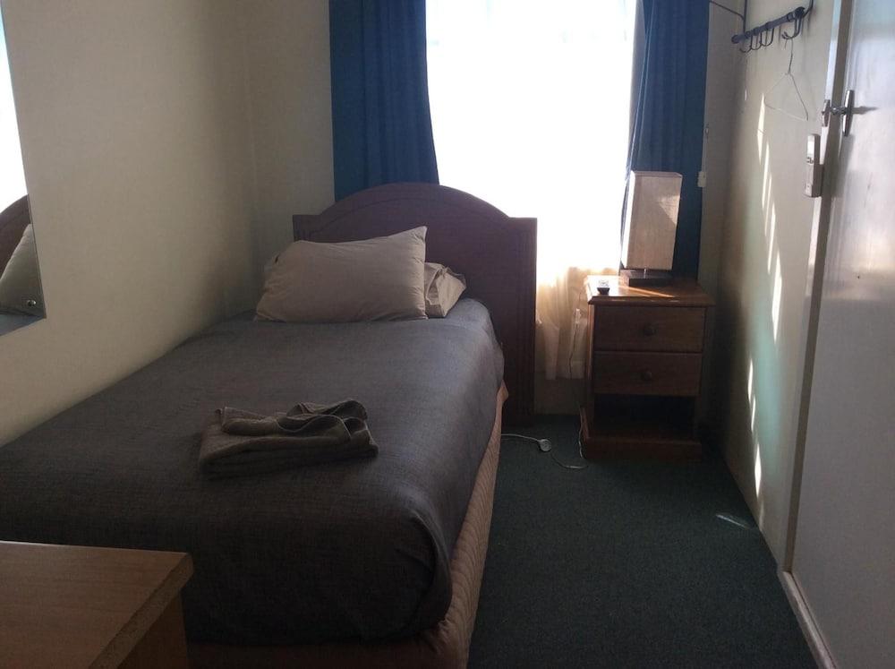 The New Whyalla Hotel