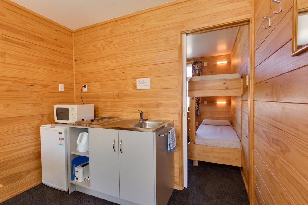 Wellington TOP 10 Holiday Park