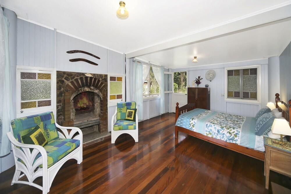 Avalon Noosa Farm Cottages