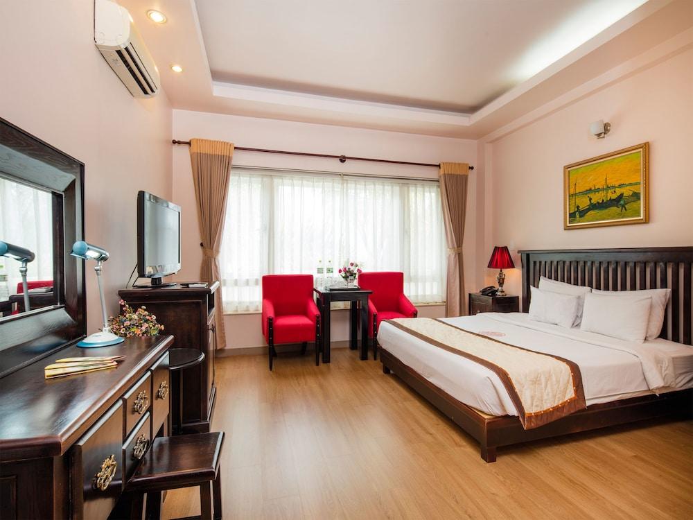 Vien Dong Hotel Phu My Hung