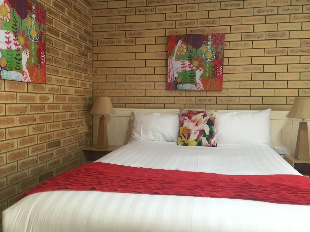 Blue Violet Motor Inn