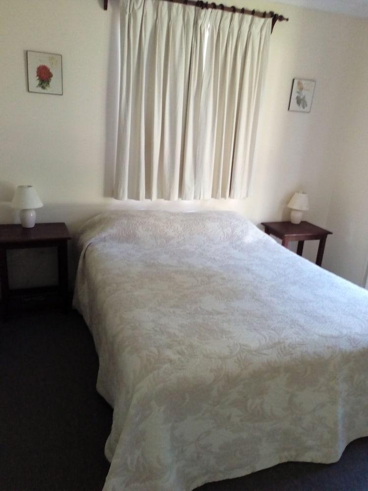 Marri Lodge & Cottages