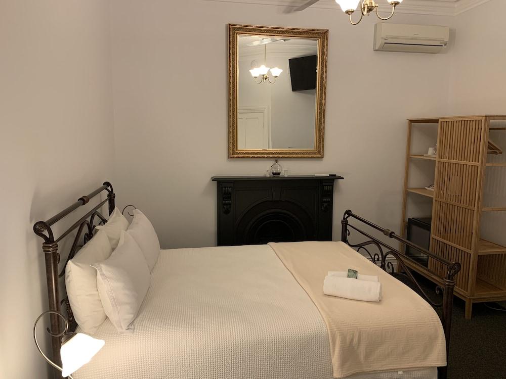 Arundel's Boutique Accommodation