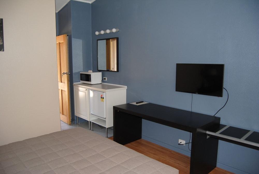 Airlie House Motor Inn