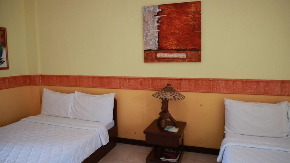 Crystal Paradise Resort, Spa & Winery