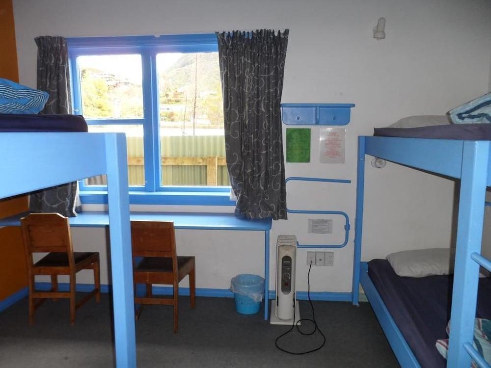 Sequoia Lodge & Backpackers