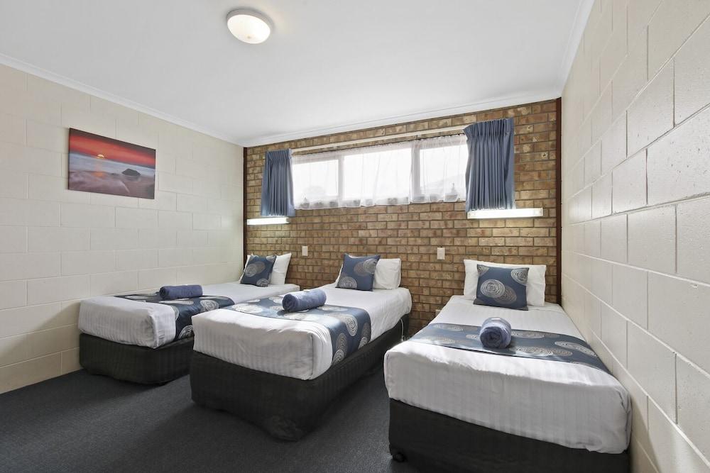 Cunningham Shore Motel