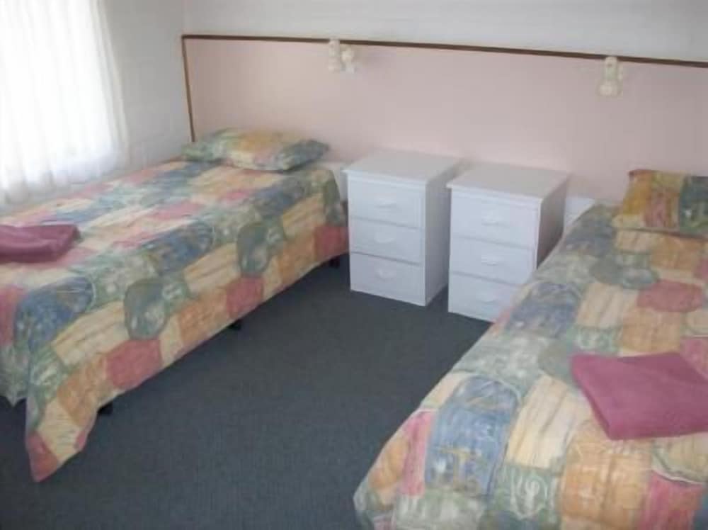 Black Swan Motor Inn