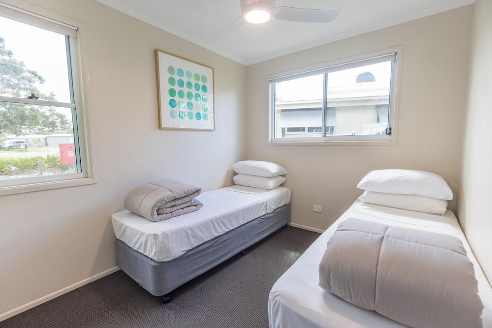 NRMA Lake Somerset Holiday Park