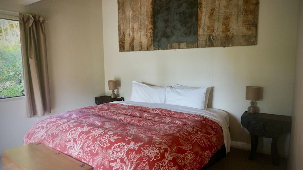 Wharepuke Subtropical Accommodation