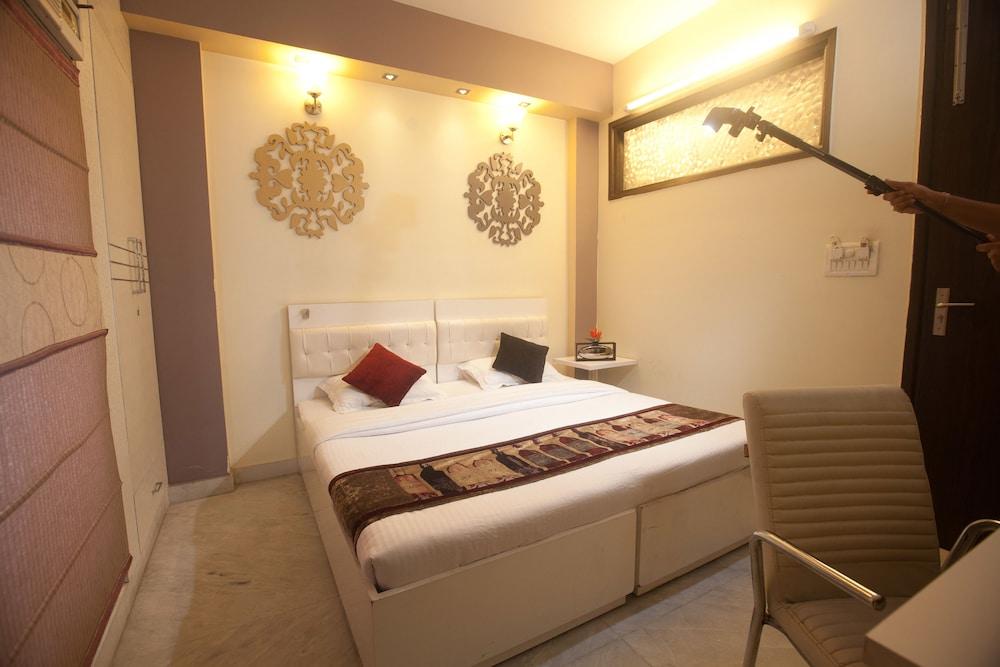 OYO 319 Rk Residency