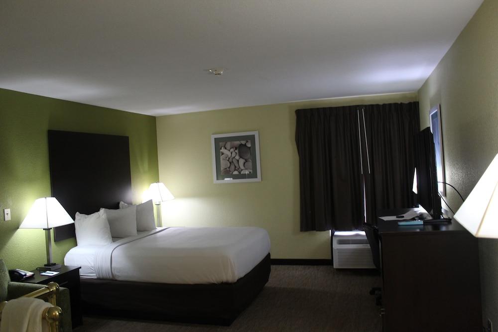 Quality Inn & Suites University Area