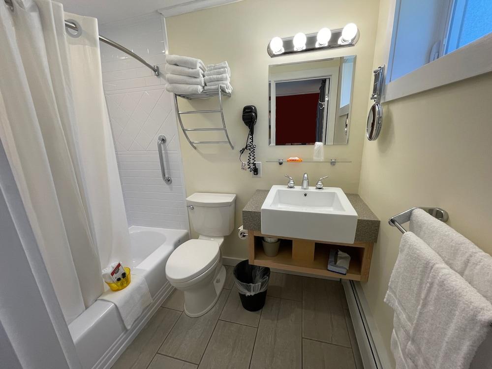 Sleep Woodstock Motel