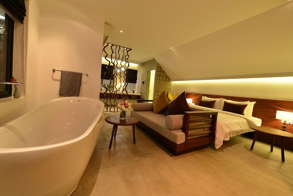 Solitaire Damnak Villa Hotel