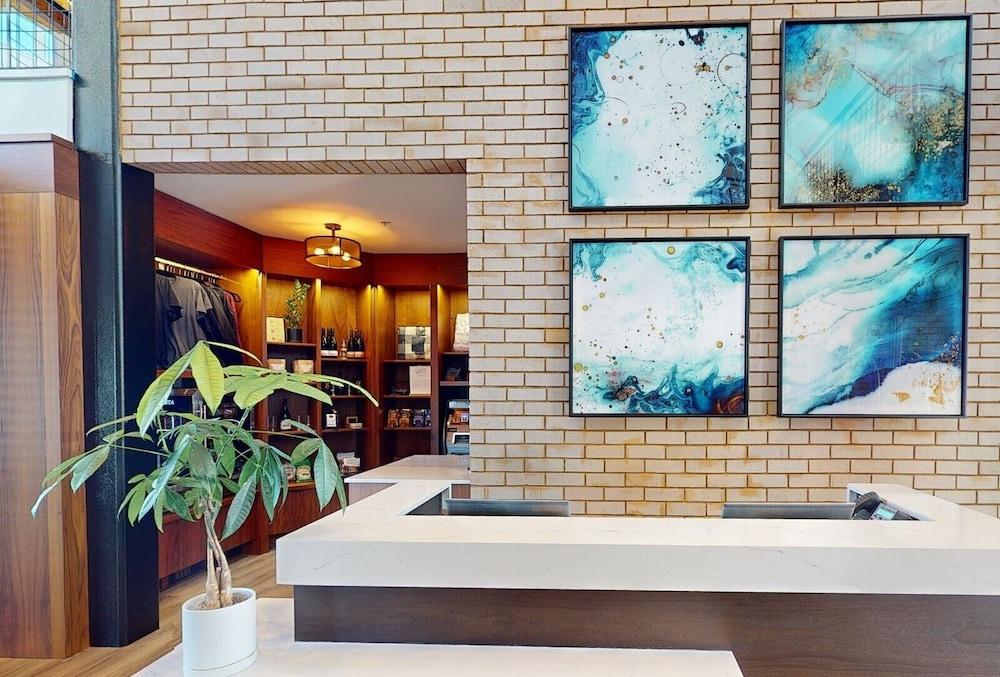 Cannery Pier Hotel & Spa