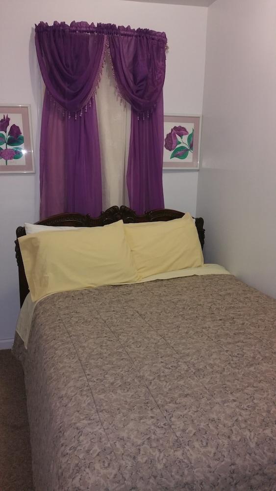 Delz Bed & Breakfast