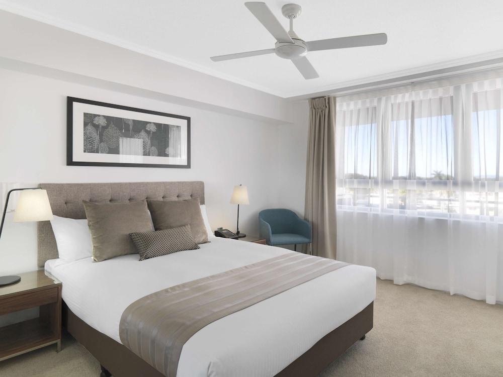 Oaks Mackay Carlyle Suites