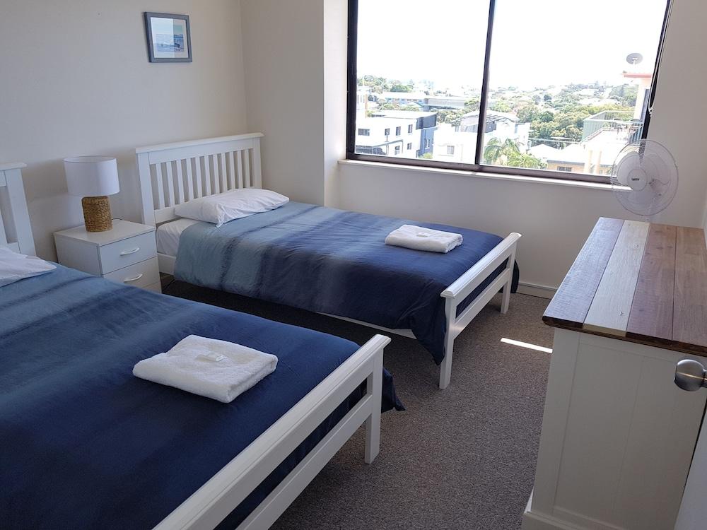 Burgess @ Kings Beach Apartments