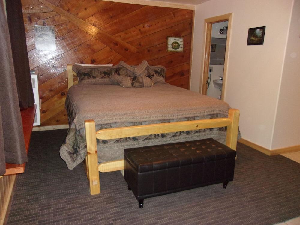 Embers Lodge and Cabins